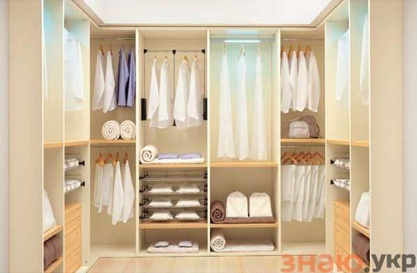 знаю Как сделать гардеробная комнату в частном доме с окном своими руками? Обзор +Фото и Видео идеи монтажа