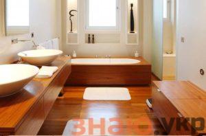знаю Реально ли хорошо сделать деревянные полы в ванной комнате своими руками: Плохо или хорошо? В деревянном доме, на даче и в туалете +Видео